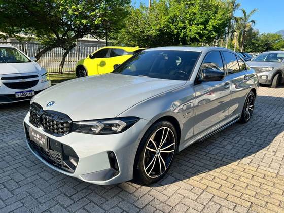 BMW 330e 2.0 16V TURBO HÍBRIDO M SPORT AUTOMÁTICO